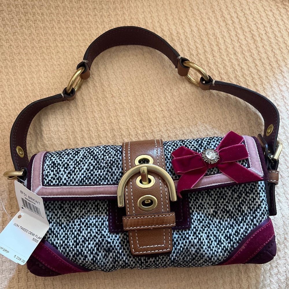 Coach tweed demi flap